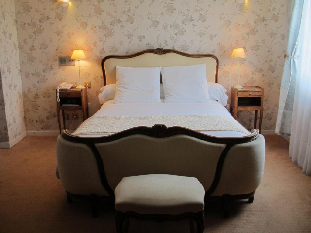 Chateau Beau Jardin Otel Gaillan-en-Médoc Oda fotoğraf