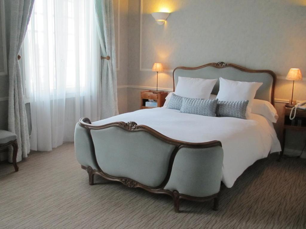 Chateau Beau Jardin Otel Gaillan-en-Médoc Oda fotoğraf